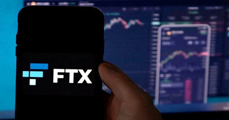 دو دلیل افت قیمت بیت کوین بعد از خرید FTX توسط بایننس