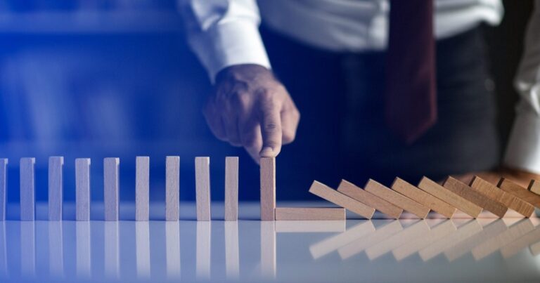 خبر بد برای تریدرها: احتمال ممنوعیت معاملات فروش (Sell) در فارکس!