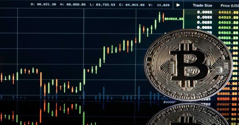 تاثیر افزایش بازدهی خزانهداری آمریکا بر قیمت بیتکوین چیست؟