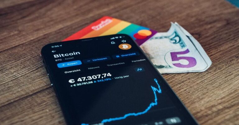 بهترین برنامه خرید ارز دیجیتال! از کدام اپلیکیشن ارز دیجیتال بخریم؟