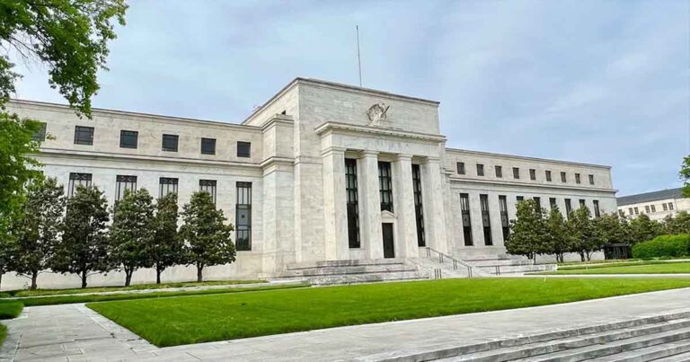 فدرال رزرو آمریکا برنامه جدیدی برای نظارت بر فعالیتهای رمزارز بانکها راهاندازی میکند