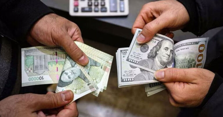 دلار رکورد تاریخی خود را شکست؛ سقف ۶۴ هزار تومان فرو ریخت!