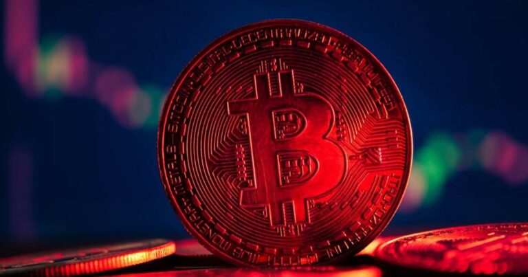 بیت کوین و آلت کوین‌ها هفته جدید را با اصلاح آغاز کردند؛ علت چه بود؟