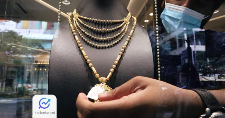 کاهش قیمت طلا در هفته کم رونق تعطیلات؛ چشم انداز بازار در سال ۲۰۲۵ چگونه است؟