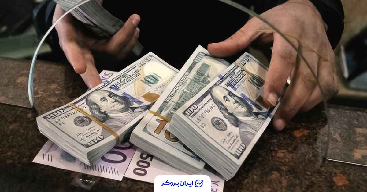 ۵۰۰ میلیون دلار اسکناس وارد شبکه بانکی شد؛ بانک مرکزی آماده افزایش عرضه ارز